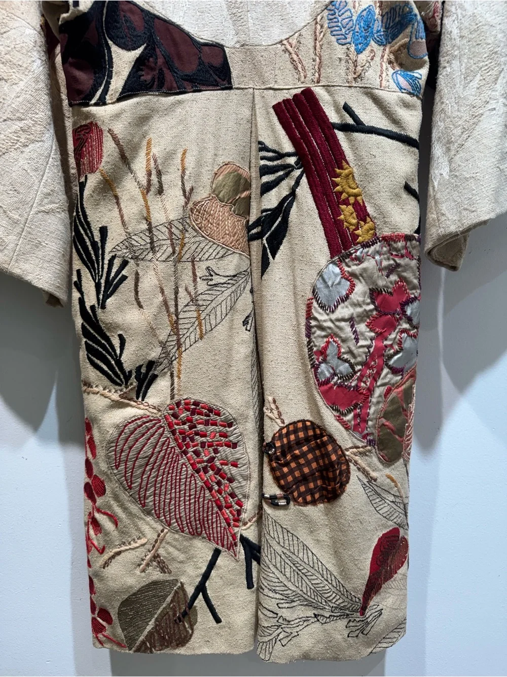 Unique Dries Van Noten Embroidered Beige Kimono Coat - Picture 15 of 15